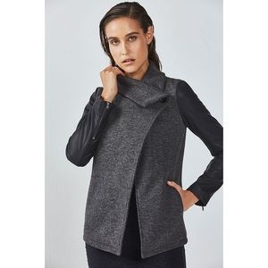 ⬇️ NWT Fabletics Milano Coat